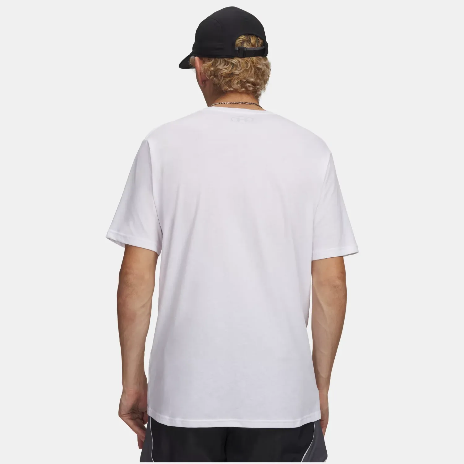 Under Armour Polo Under Armour Training Hombre Team Issue Wordmark color blanco | Platanitos