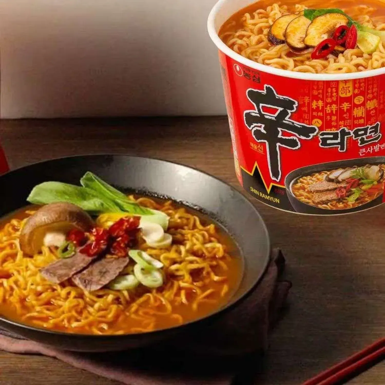 Bowl Nongshim Shin Ramyun 114 Gr. color varios | Platanitos