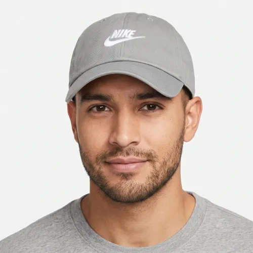 Gorra Nike Sin Estructura Unisex Futura Wash Club color gris | Platanitos