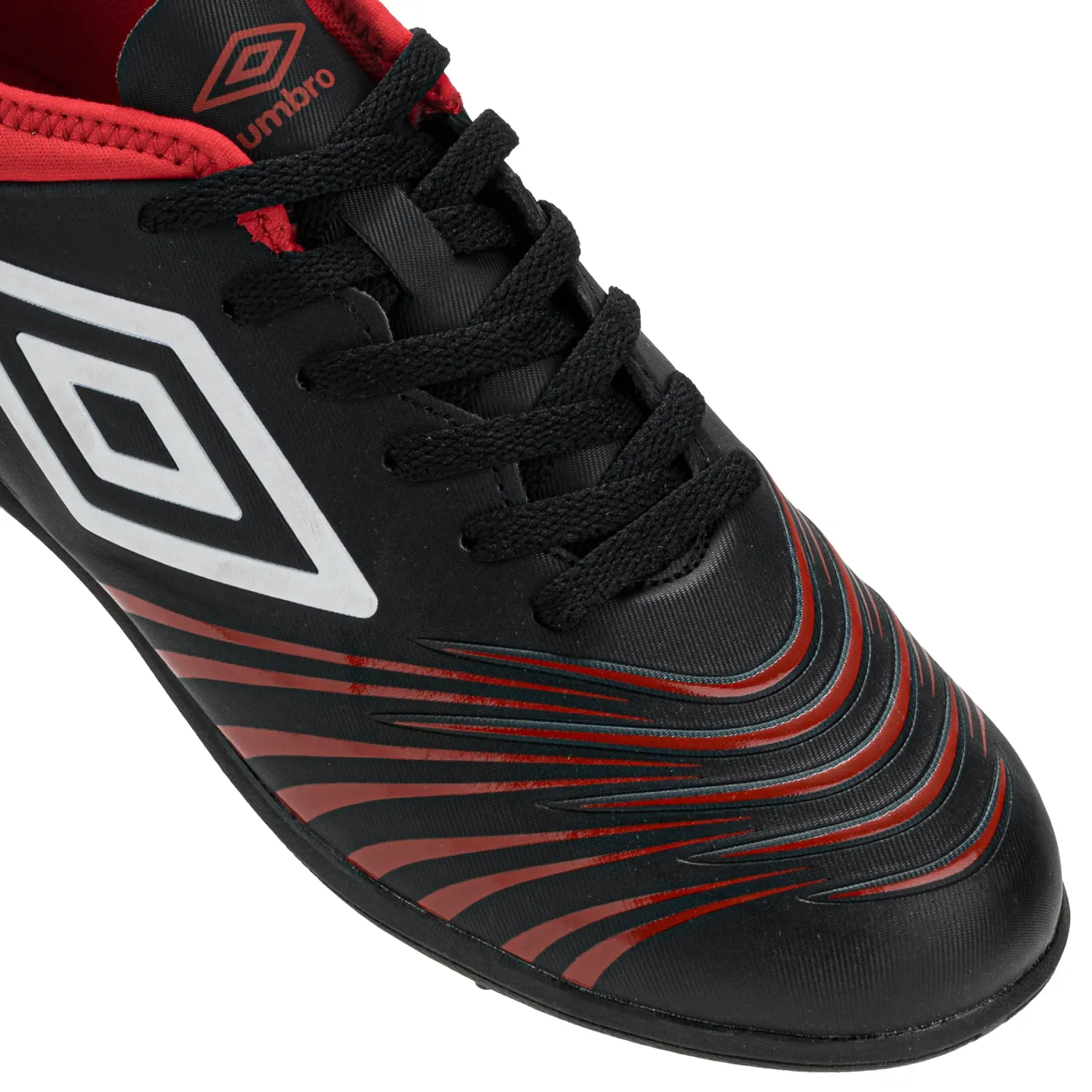 Umbro Zapatillas Umbro De Futbol Hombre Toccare Iii Tf color rojo / negro | Platanitos