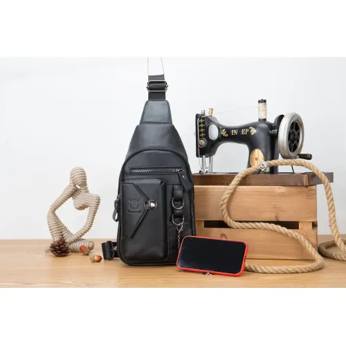 Bullcaptain Mochila Cruzada De Cuero Mate Hombre Xb-520-Bk