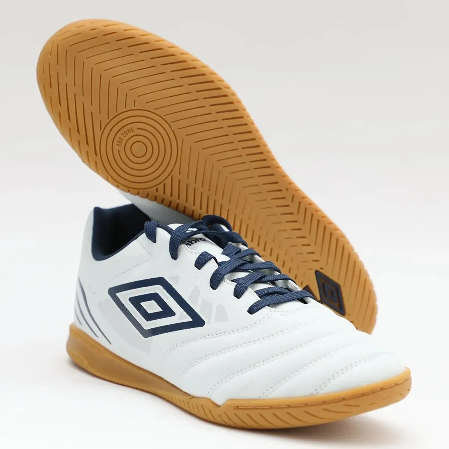 Umbro Zapatillas Umbro De Futbol Hombre Tocco Iv League Ic color blanco | Platanitos