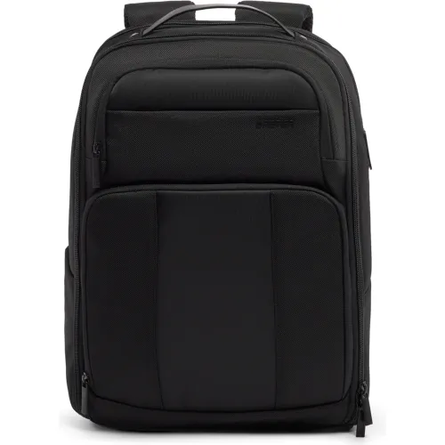 CREPIER Negro modelo Mochila Hombre Owen 2.0 Grande 2025030321081704907  