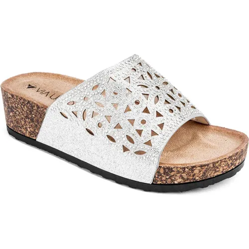 VIA UNO Plateado de Mujer modelo Sandalia Cuña Mujer Lc054937 plateados textiles mujer 2025042214380862789 Textil Pvc