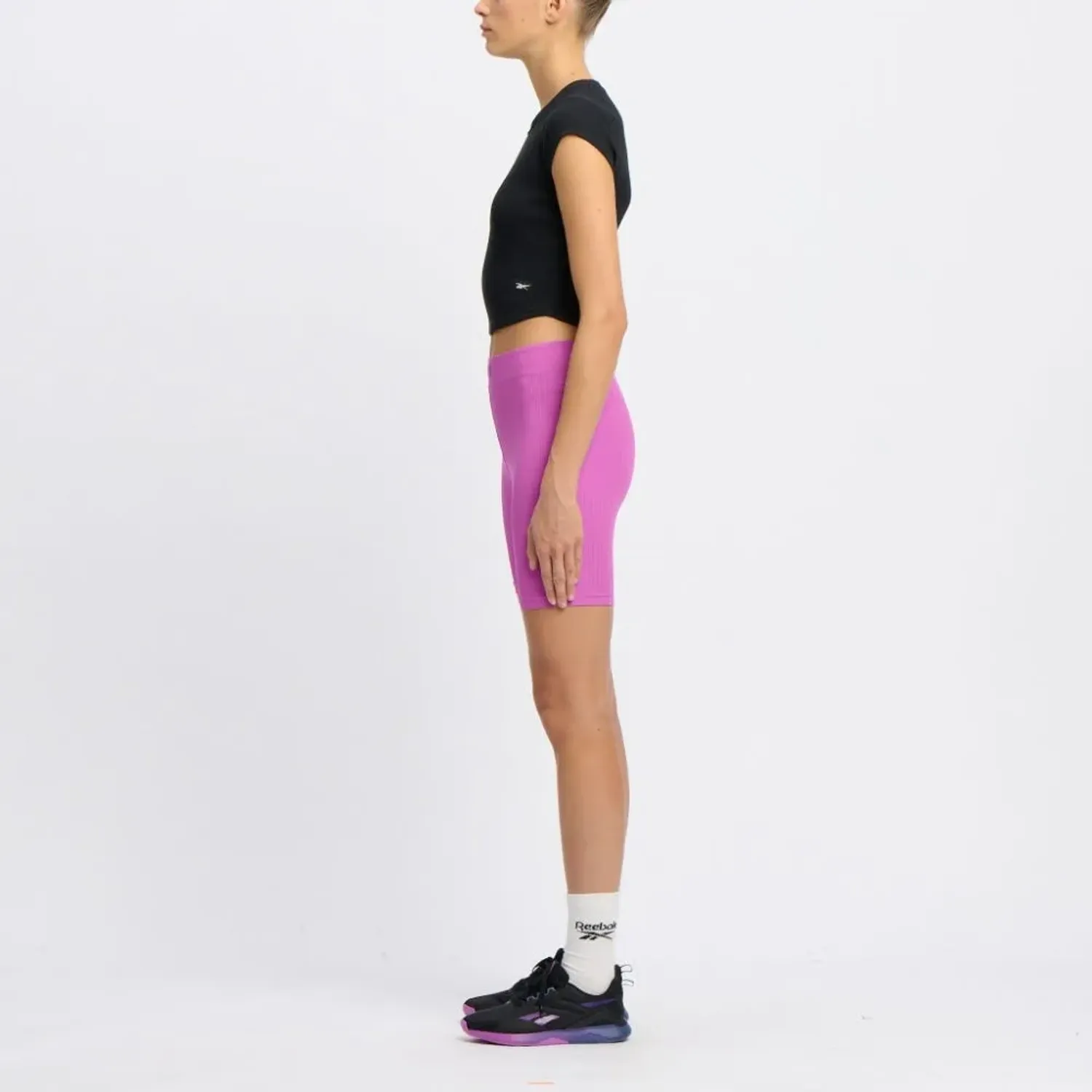 Reebok Polo Reebok Deportiva Mujer Studio Style Tee color negro | Platanitos