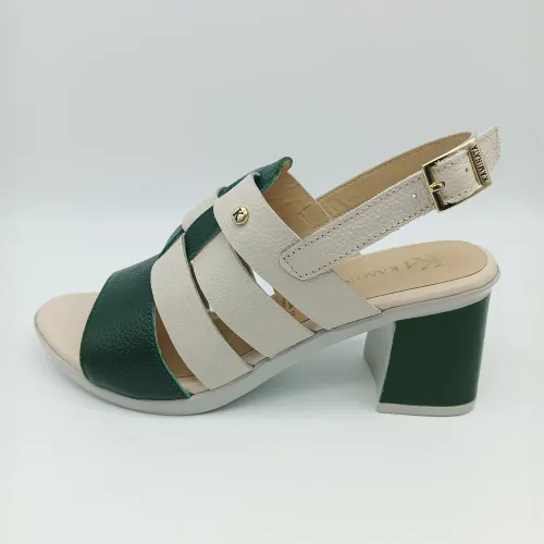 KAMINATA Beige de Mujer modelo Sandalia Casual Mujer Cuero Yassira   mujer 2025071114124549757 Badana PU