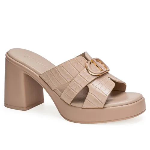 Platanitos Beige de Mujer modelo Sandalia Dama Sp Bonne beiges sintéticos mujer 2025071820471019406 Sintético Sintético