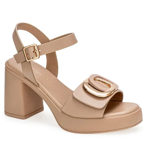 Platanitos Beige de Mujer modelo Sandalia Dama Sp Wanda beiges sintéticos mujer 2025071820471019478 Sintético Sintético