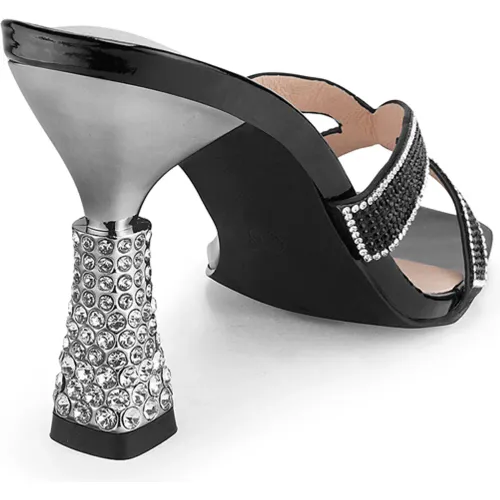 VIA UNO Sandalia Fiesta Mujer 8t128-10p