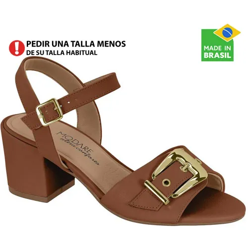 Color Avellana