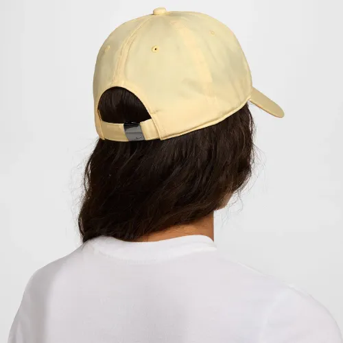 Nike Gorra Sin Estructura Sportswear Unisex Dri-Fit Club Metal Swoosh