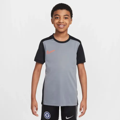 Nike Gris de Niño modelo Camiseta Futbol Niños Dri-Fit Academy grises negros niño 2025091714493007926  