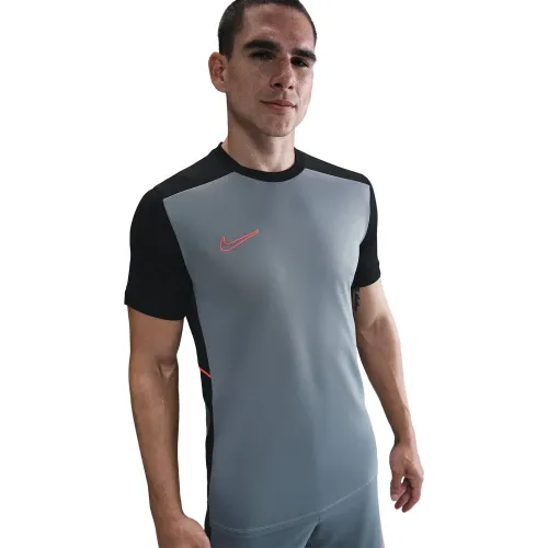 Nike Gris modelo Camiseta Futbol Hombre Dri-Fit Academy grises negros 2025091714493008001  