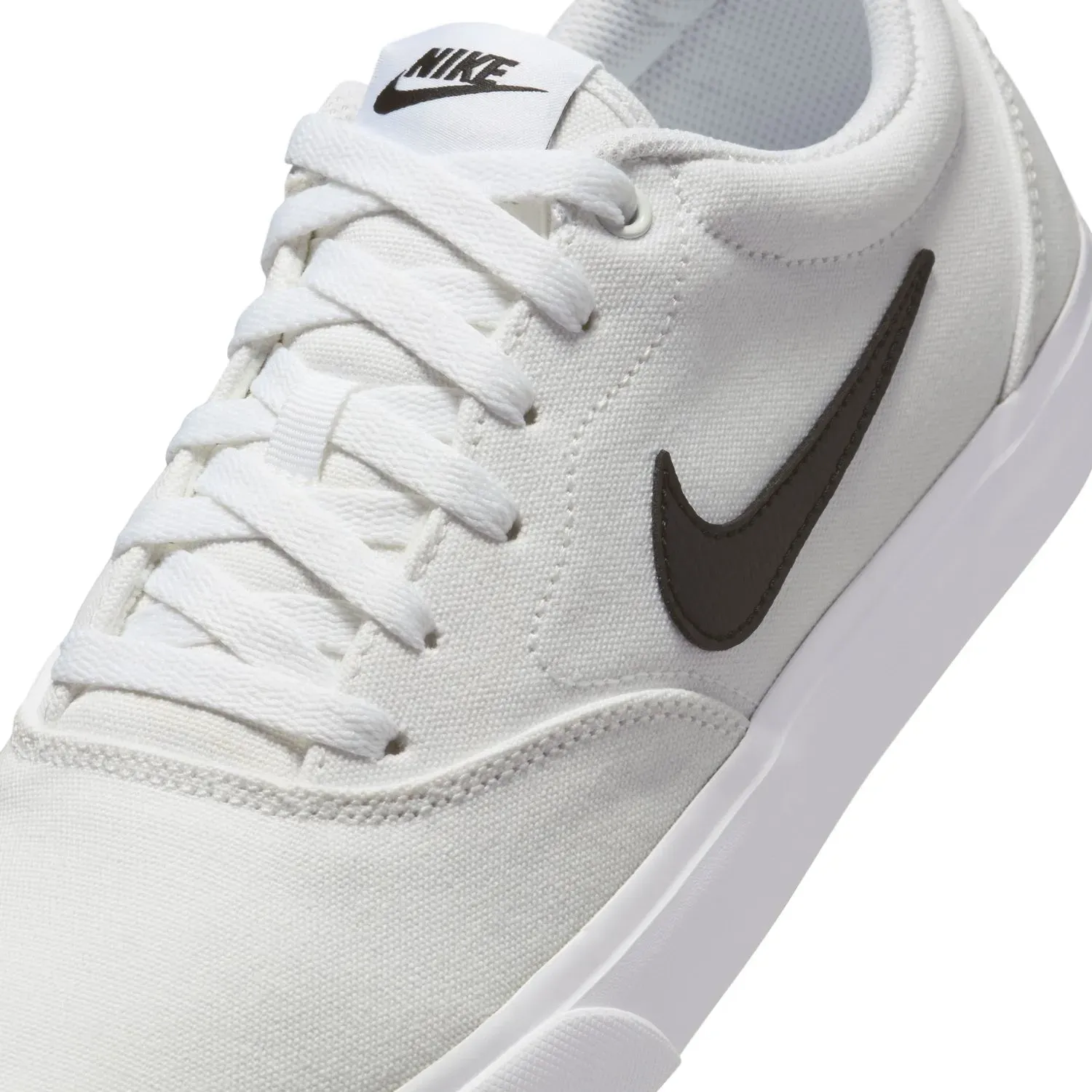 Nike alt=