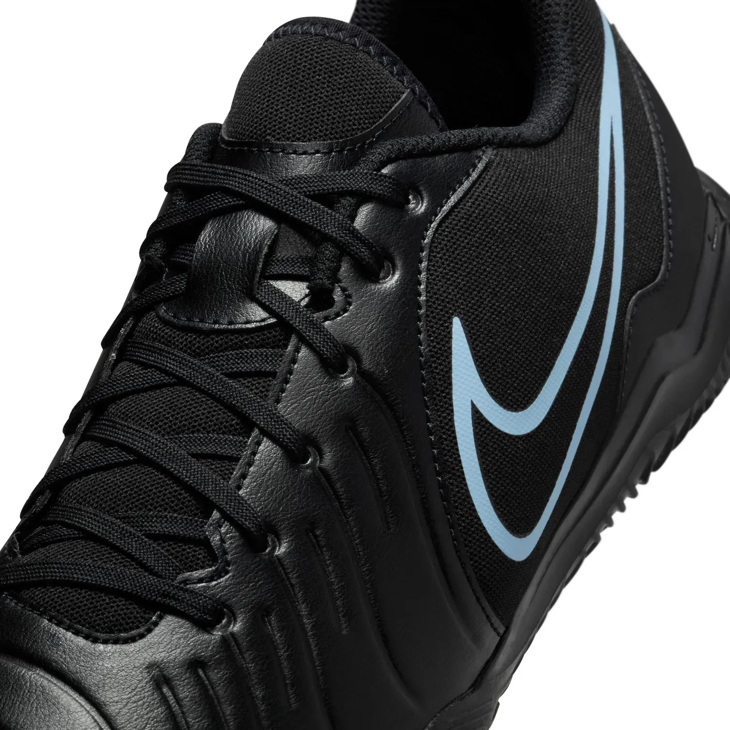 Nike alt=