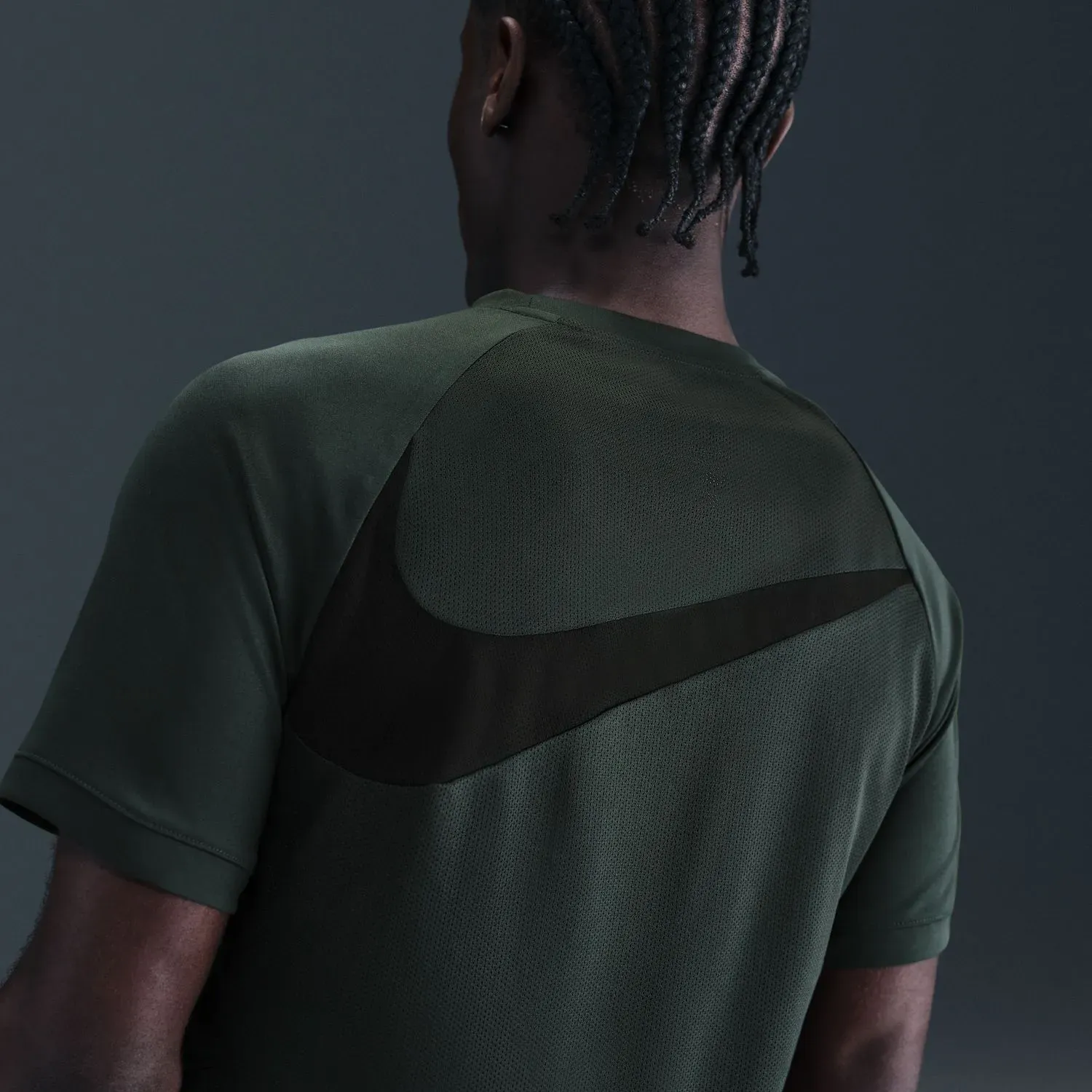 Nike alt=