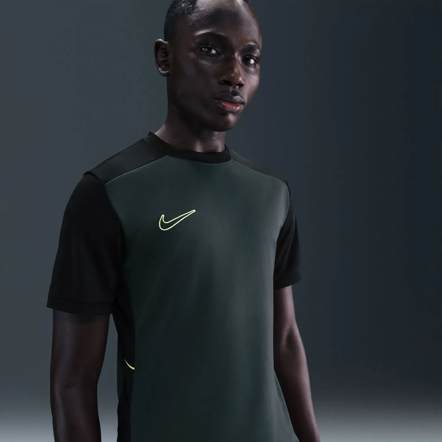 Nike alt=