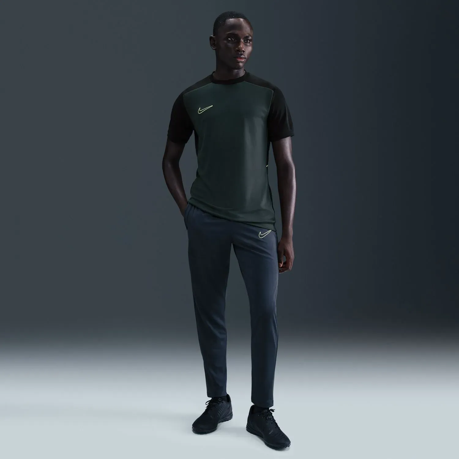 Nike alt=