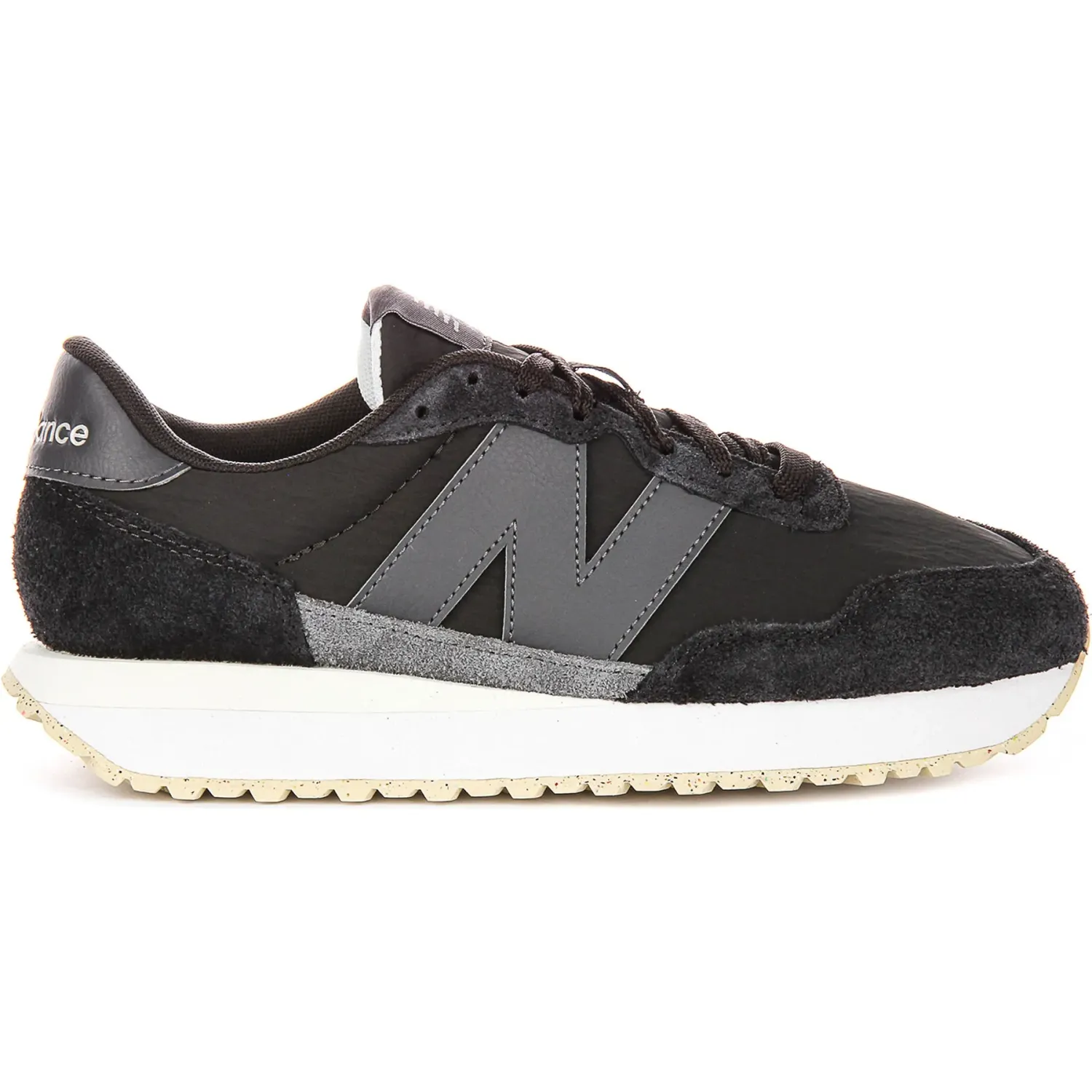 Zapatillas New Balance Urbanas Mujer 237 color negro / gris | Platanitos