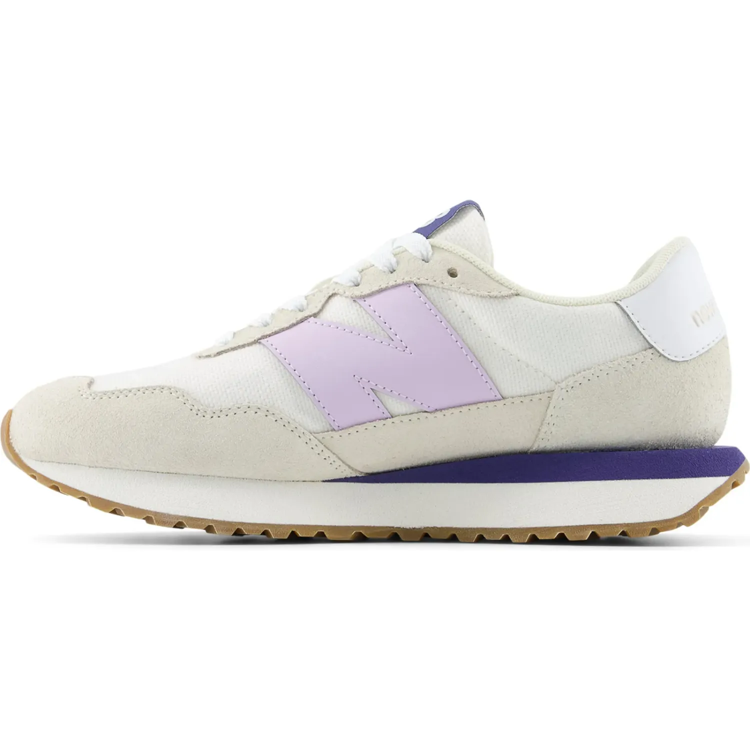 New Balance alt=
