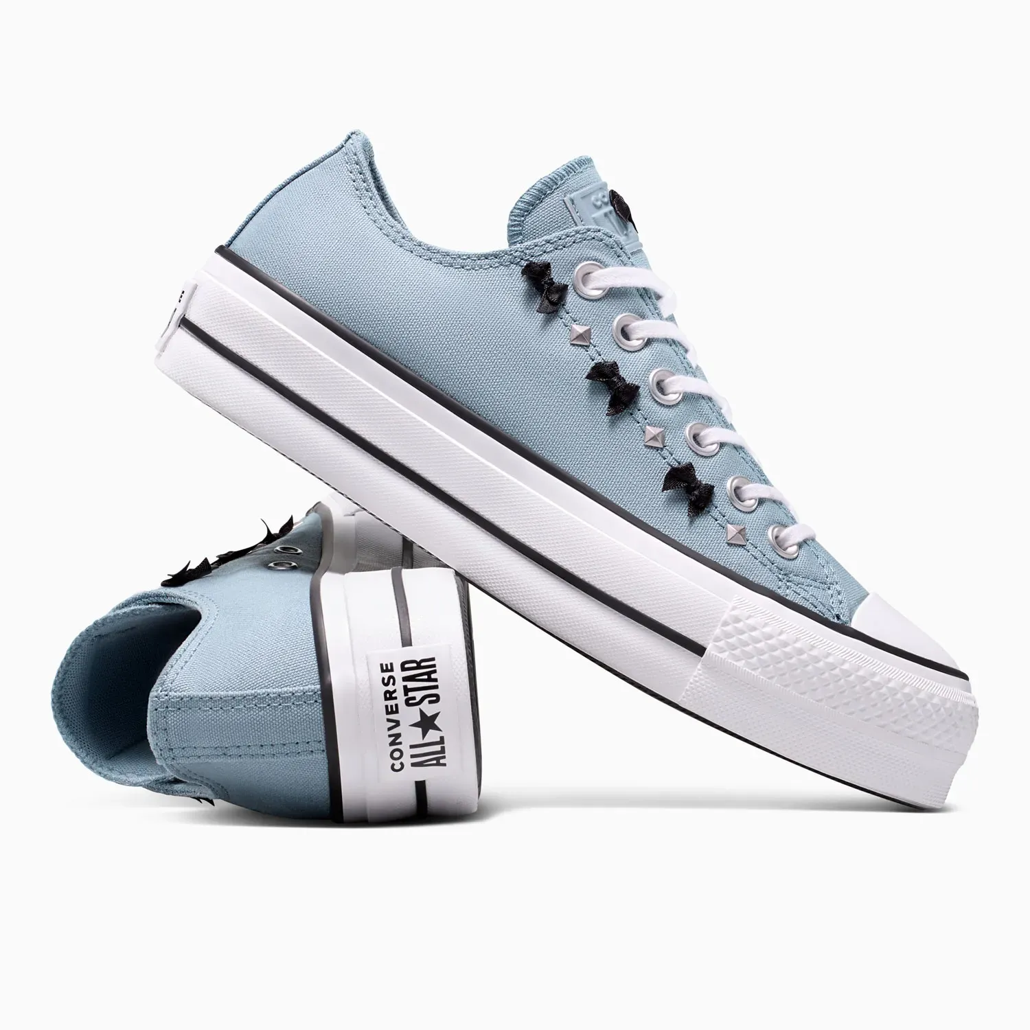 Converse alt=