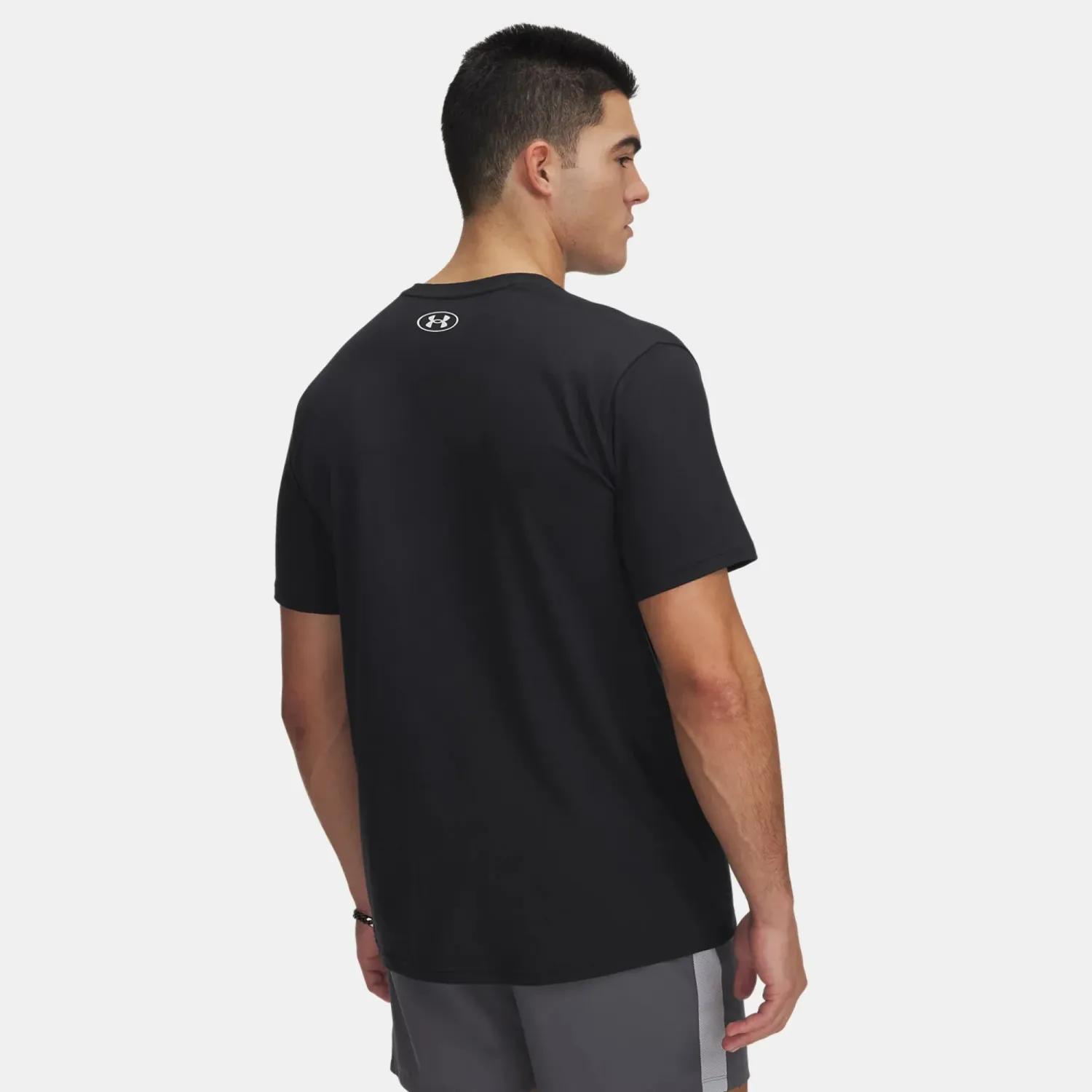 Under Armour alt=