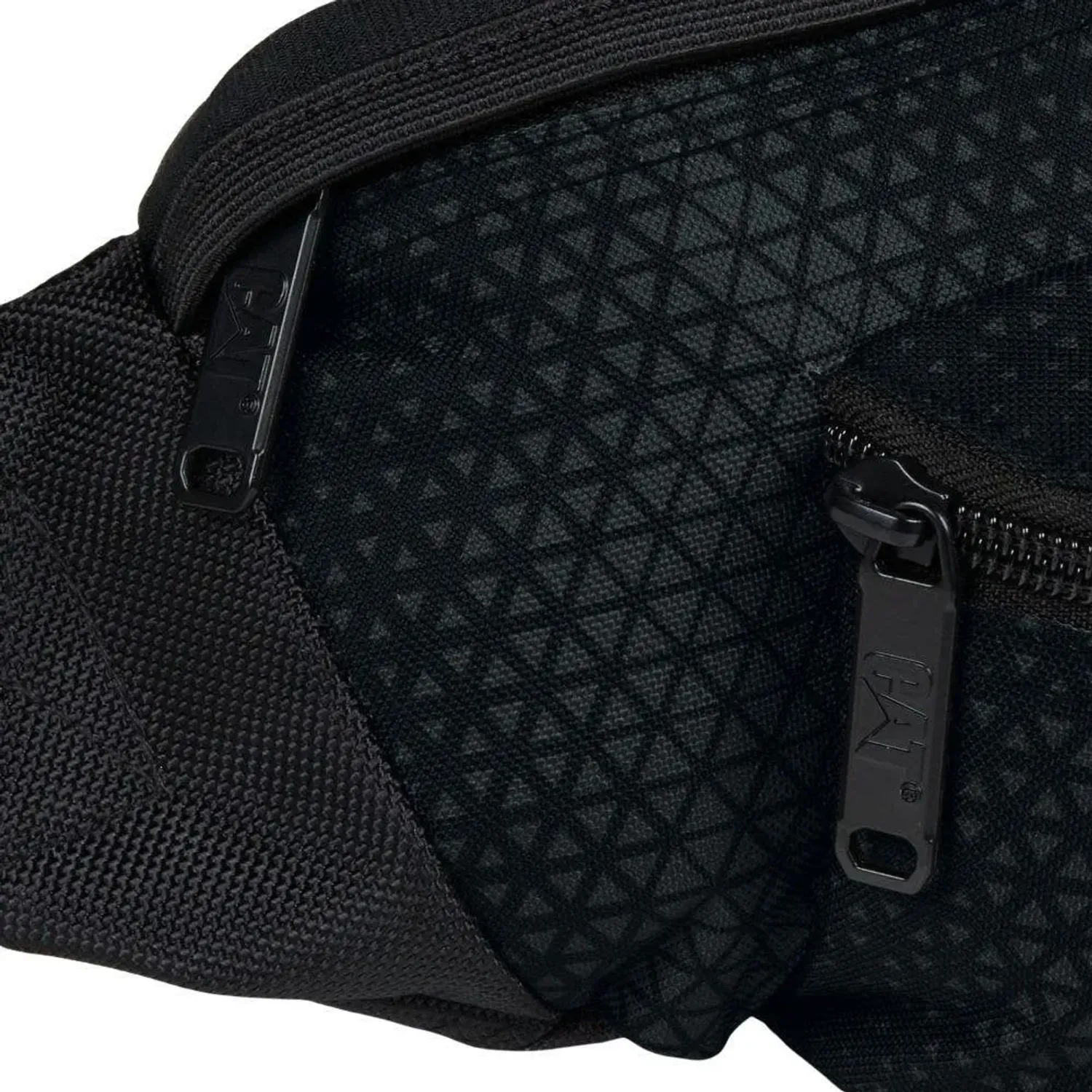 Canguro Cat Deportivo Hombre Raymond Waist Bag color negro | Platanitos