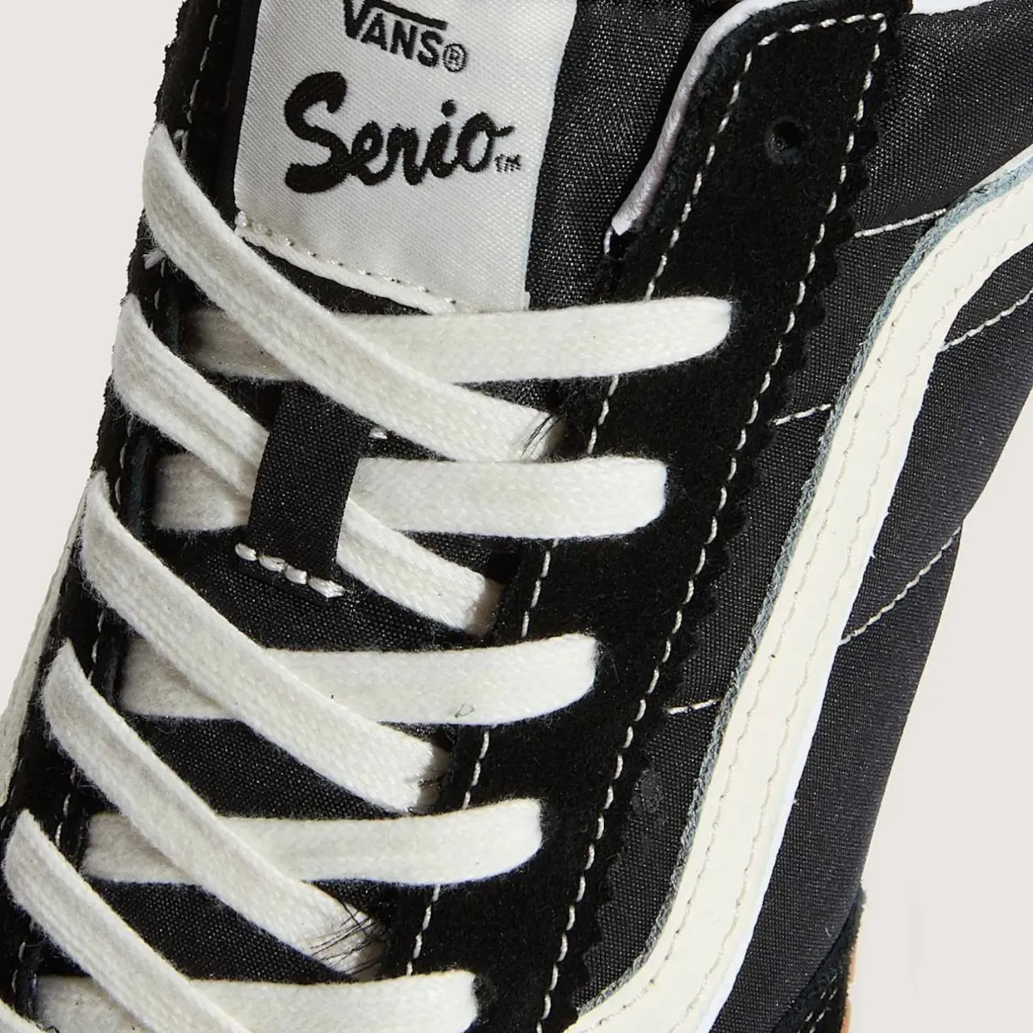 Vans alt=