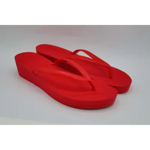 LATINA Rojo de Mujer modelo Sandalia Mujer Futura rojos rojas roja mujer 2025102821114821940 PVC Pvc