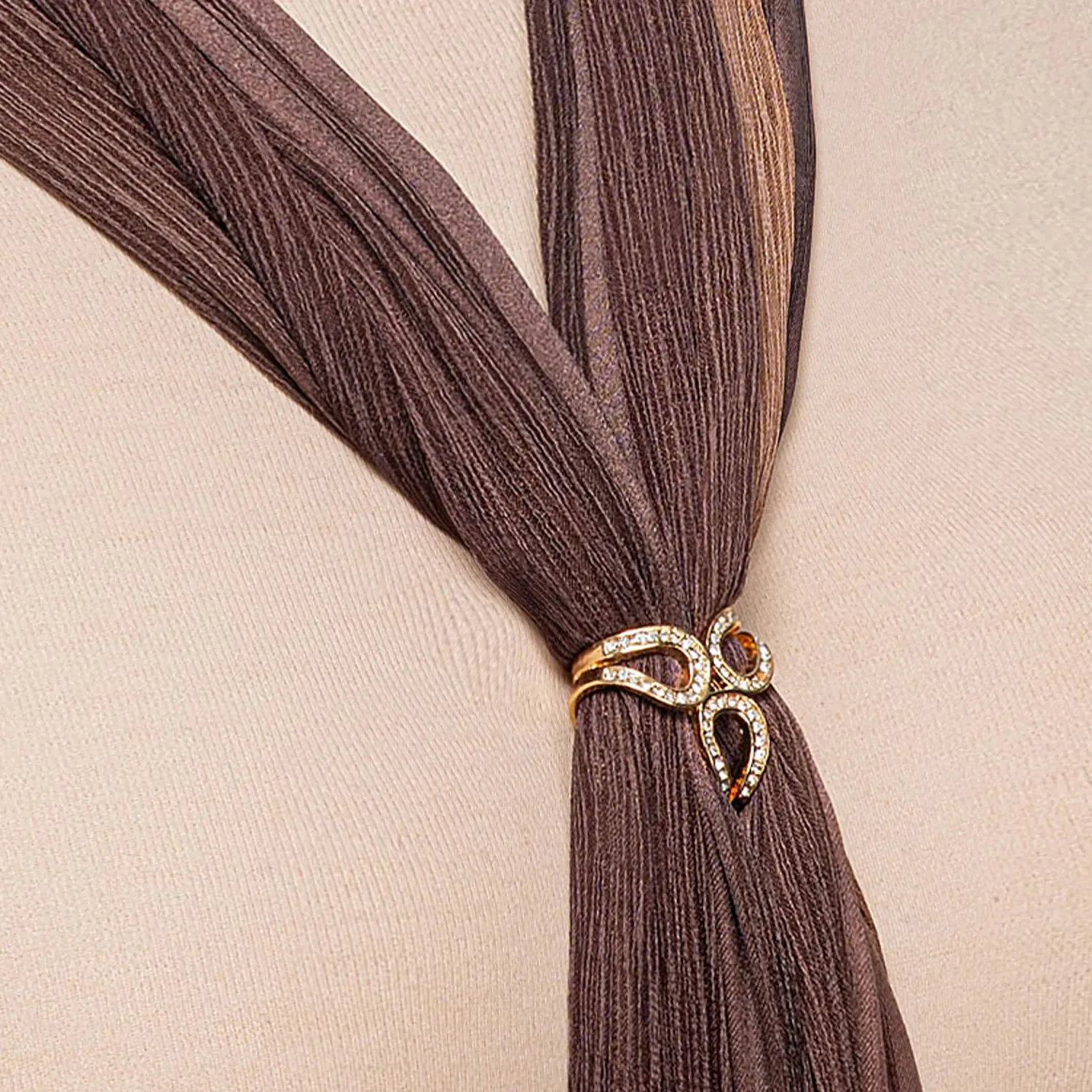 Sujetador Limoni De Bufanda Lorena color dorado | Platanitos