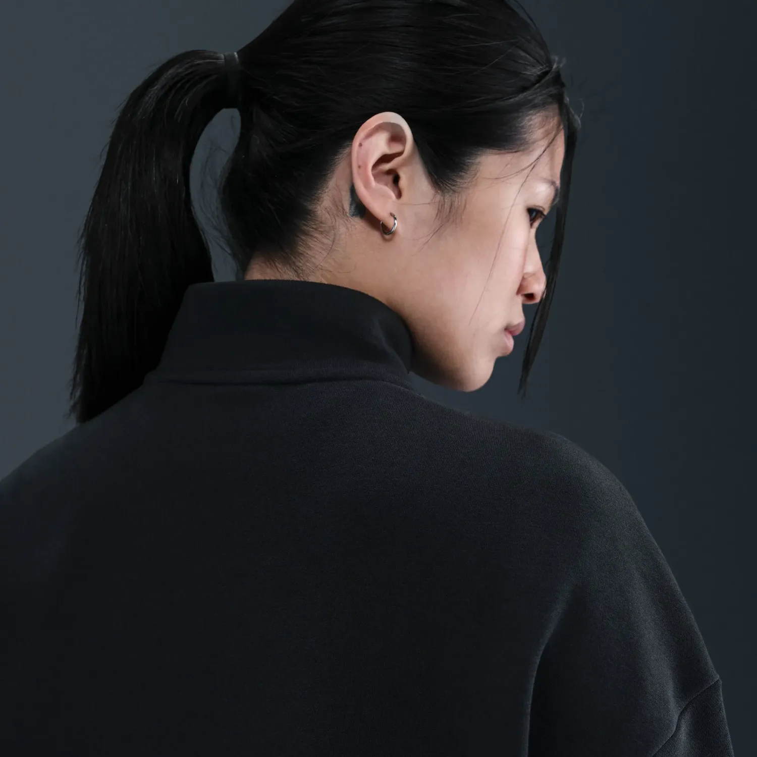Casaca Nike Sportswear Mujer Club Fleece Loose Track color negro | Platanitos