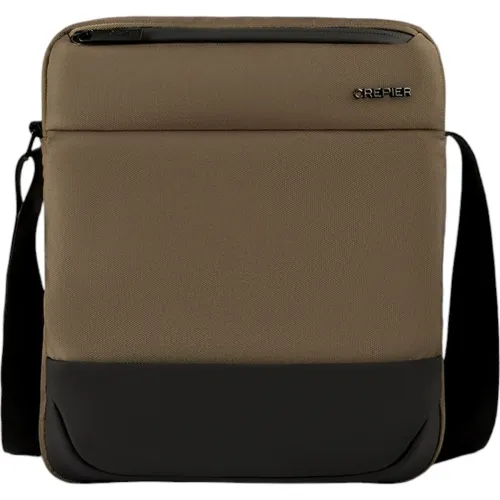 CREPIER  modelo Morral Hombre Gerard Mediano 2025112014304535808  