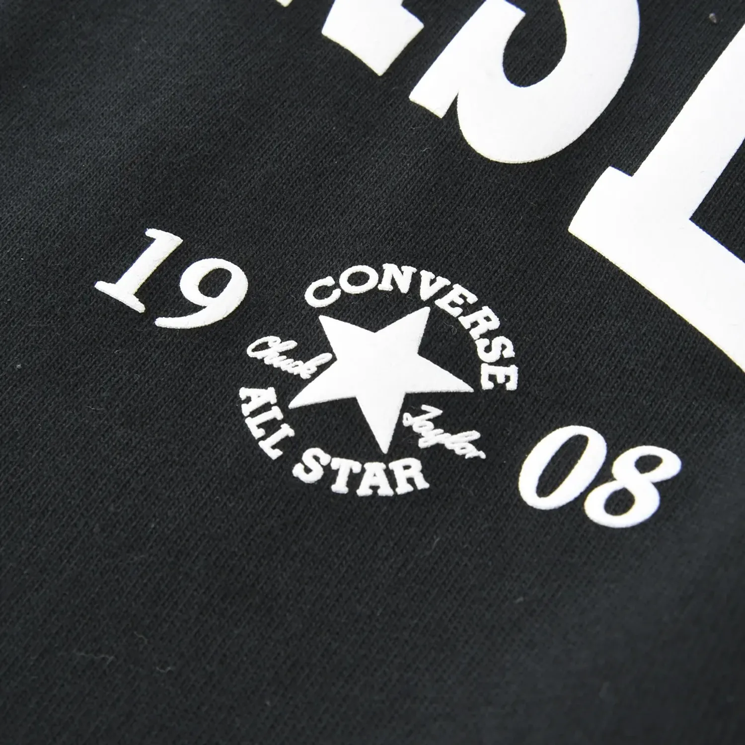 Converse alt=