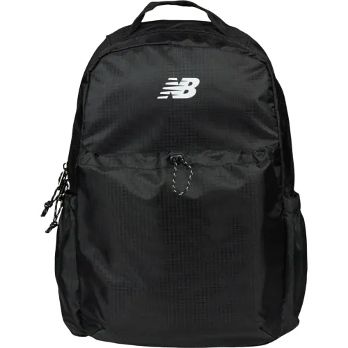 New Balance Negro modelo Mochila Lifestyle Unisex Essentials negros 2025112415432054793  