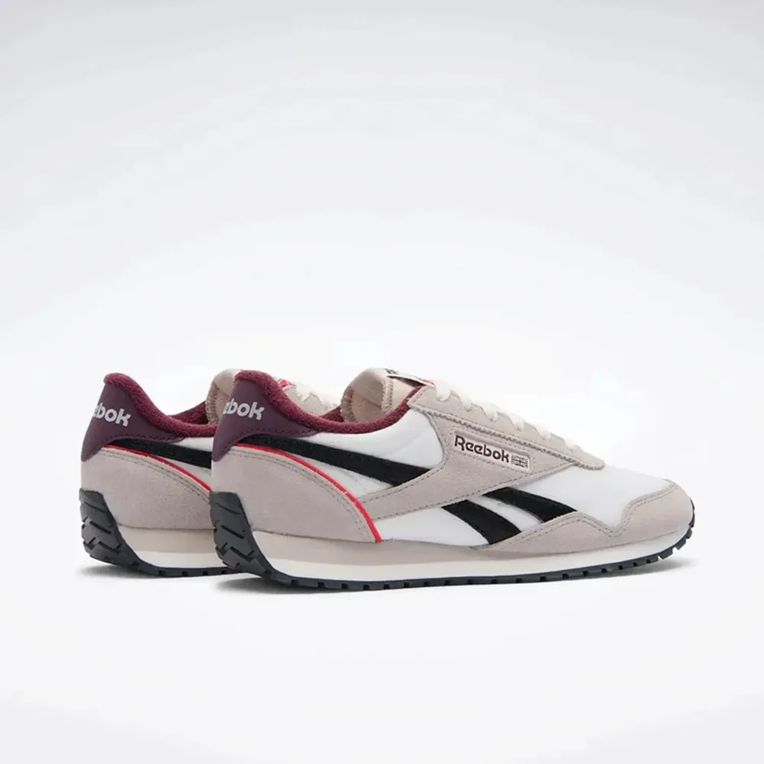Reebok alt=