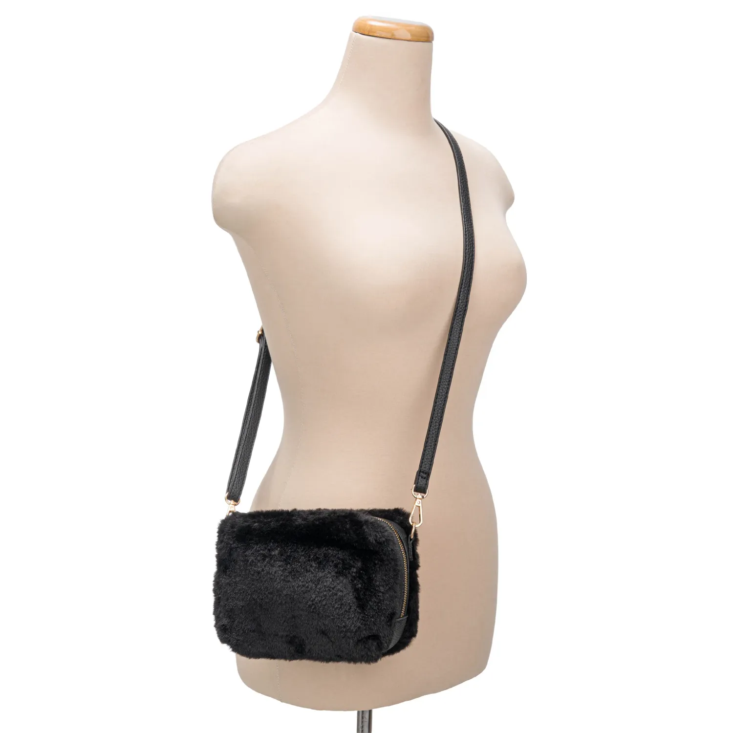 Cartera Limoni Casual Fiorella color negro | Platanitos