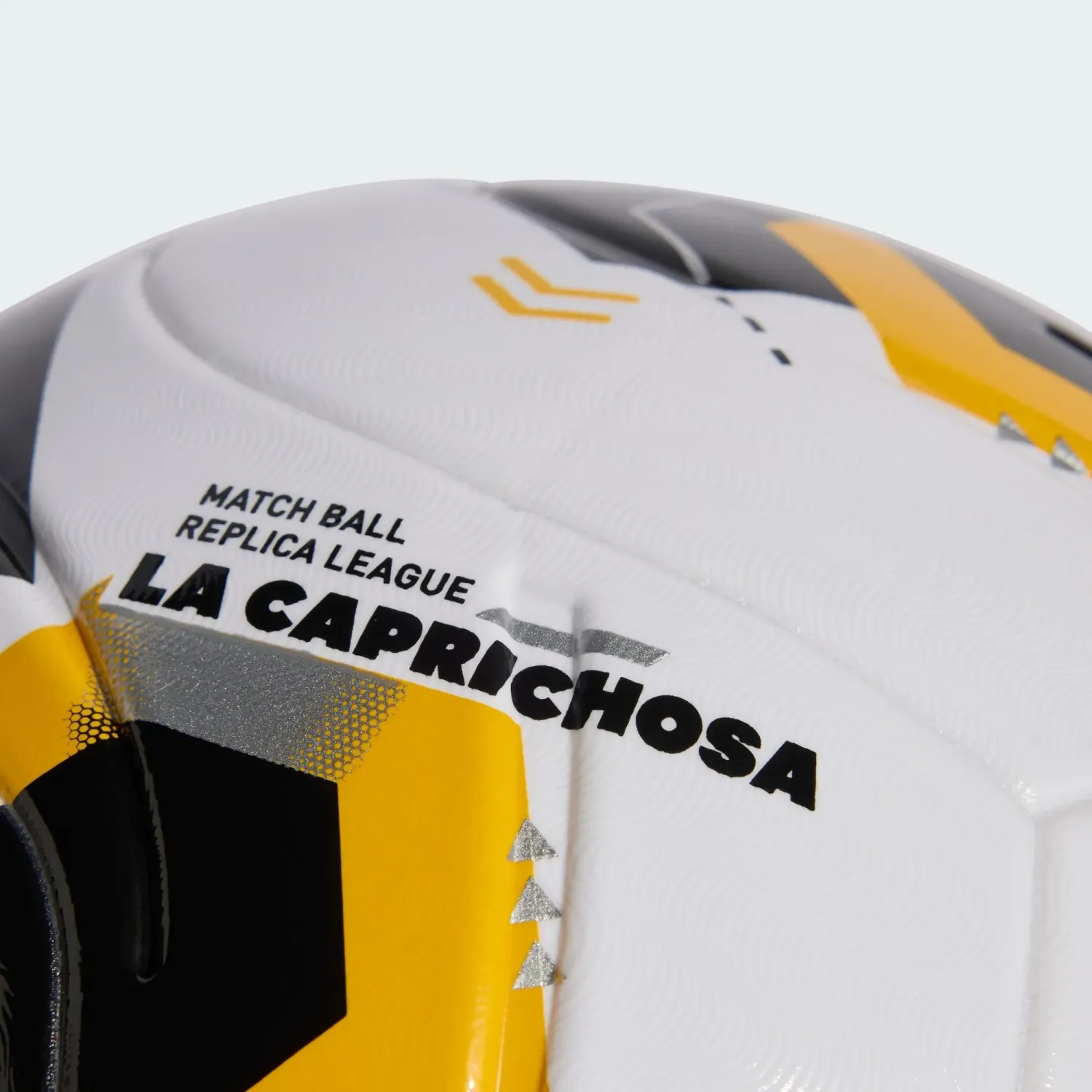 Pelota Adidas Futbol Unisex Kngs League Lge color blanco / amarillo | Platanitos