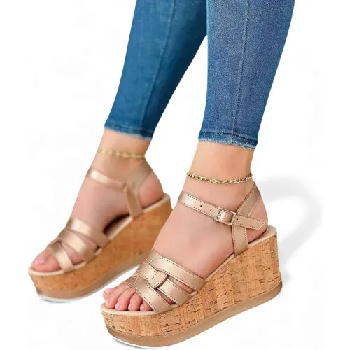 YOMAR Dorado de Mujer modelo Sandalia Mujer Cuña 7 Tres Correas dorados sintéticos mujer 2025121823413717768 Sintético Sintético