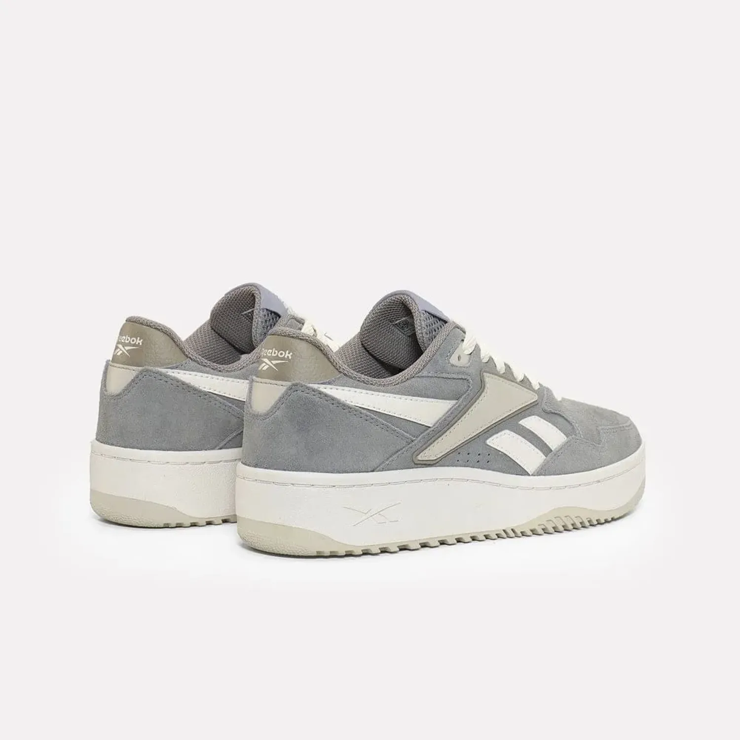 Reebok alt=