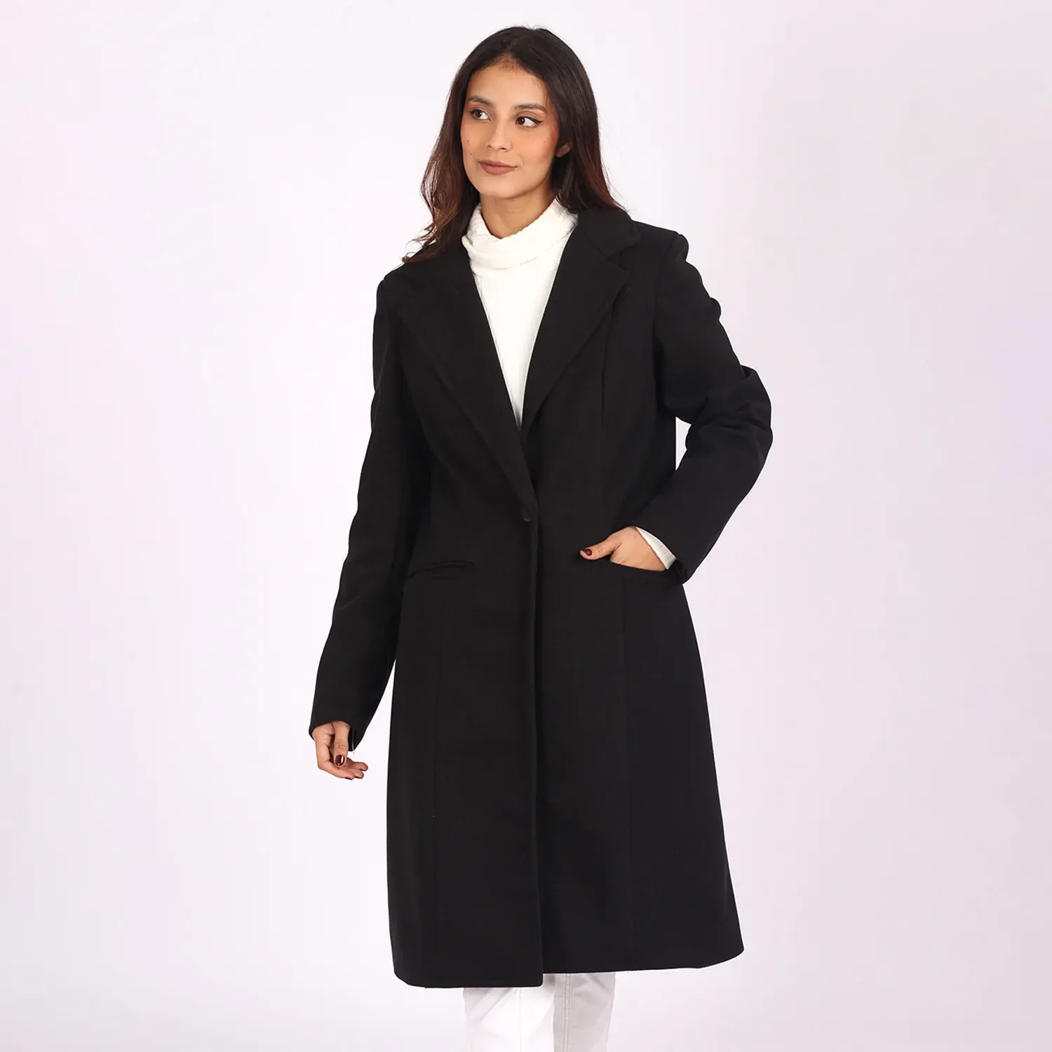 Saco Kunca Mujer Arya color negro | Platanitos