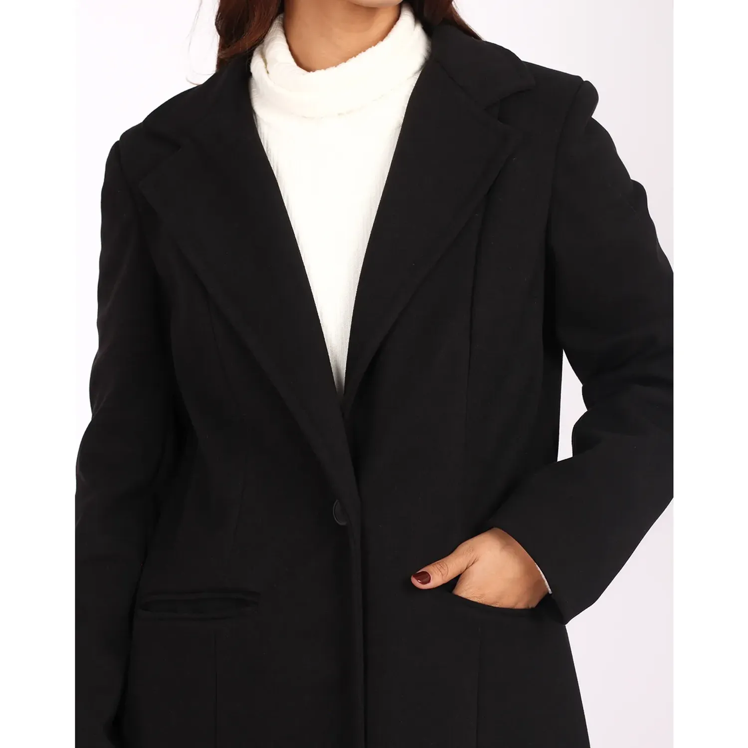 Saco Kunca Mujer Arya color negro | Platanitos