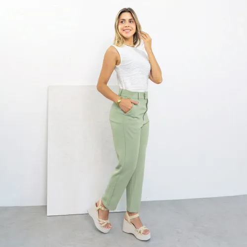 Pantalón Kunca Mujer Isabela color verde | Platanitos