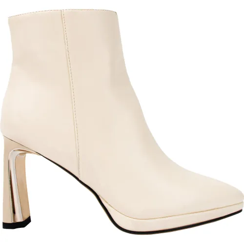 Botin Chabely Mujer 2yi118 color marfil | Platanitos