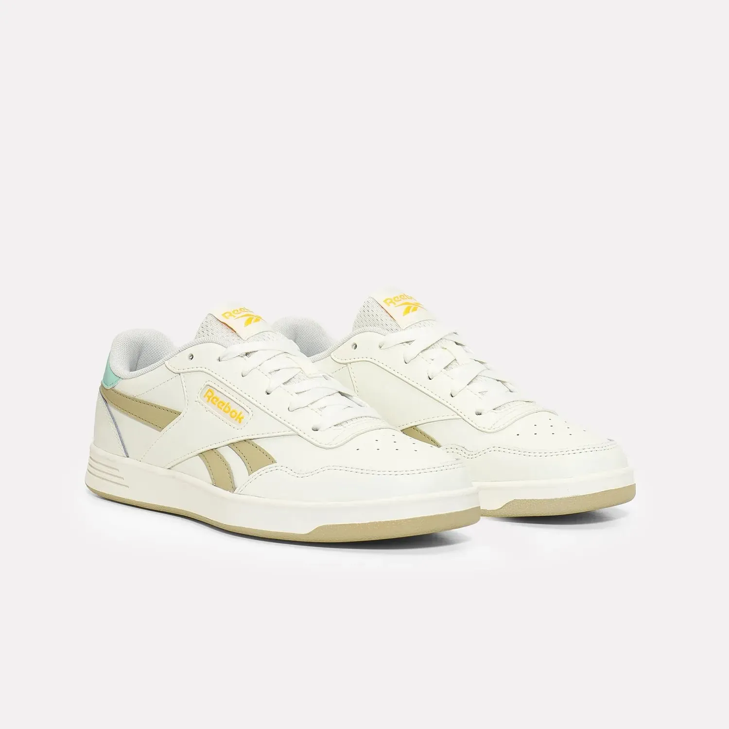 Reebok alt=