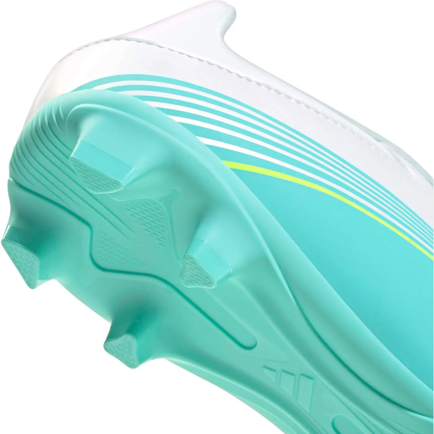 Zapatillas Adidas De Futbol Unisex F50 Messi Club Fg/Mg color blanco | Platanitos