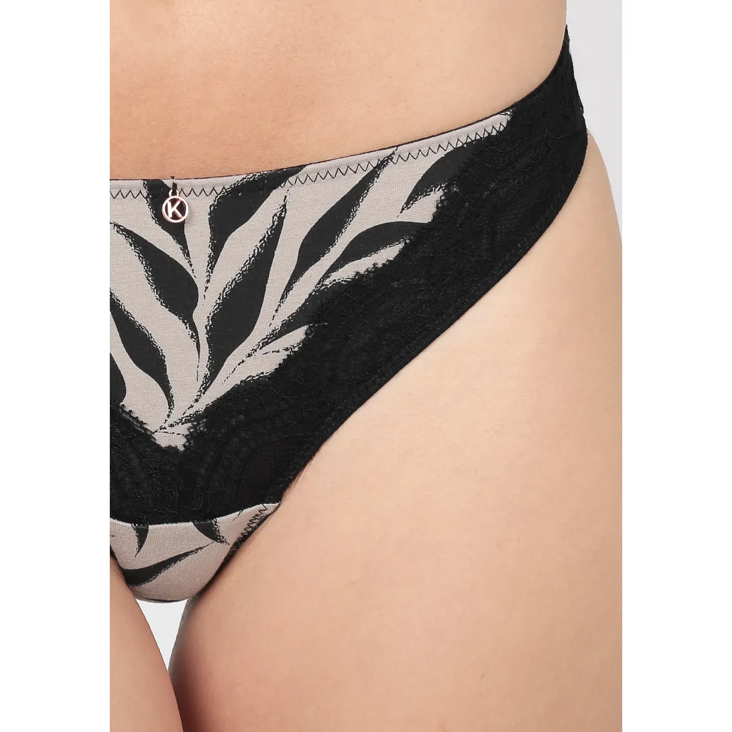 Calzon Kayser Colaless Mujer Algodon color negro | Platanitos