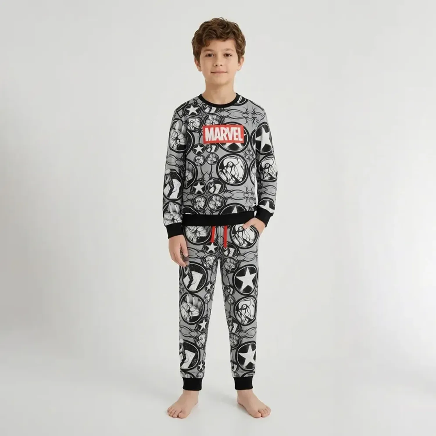 Pijama Marvel Niño Pantalon Plush color negro | Platanitos