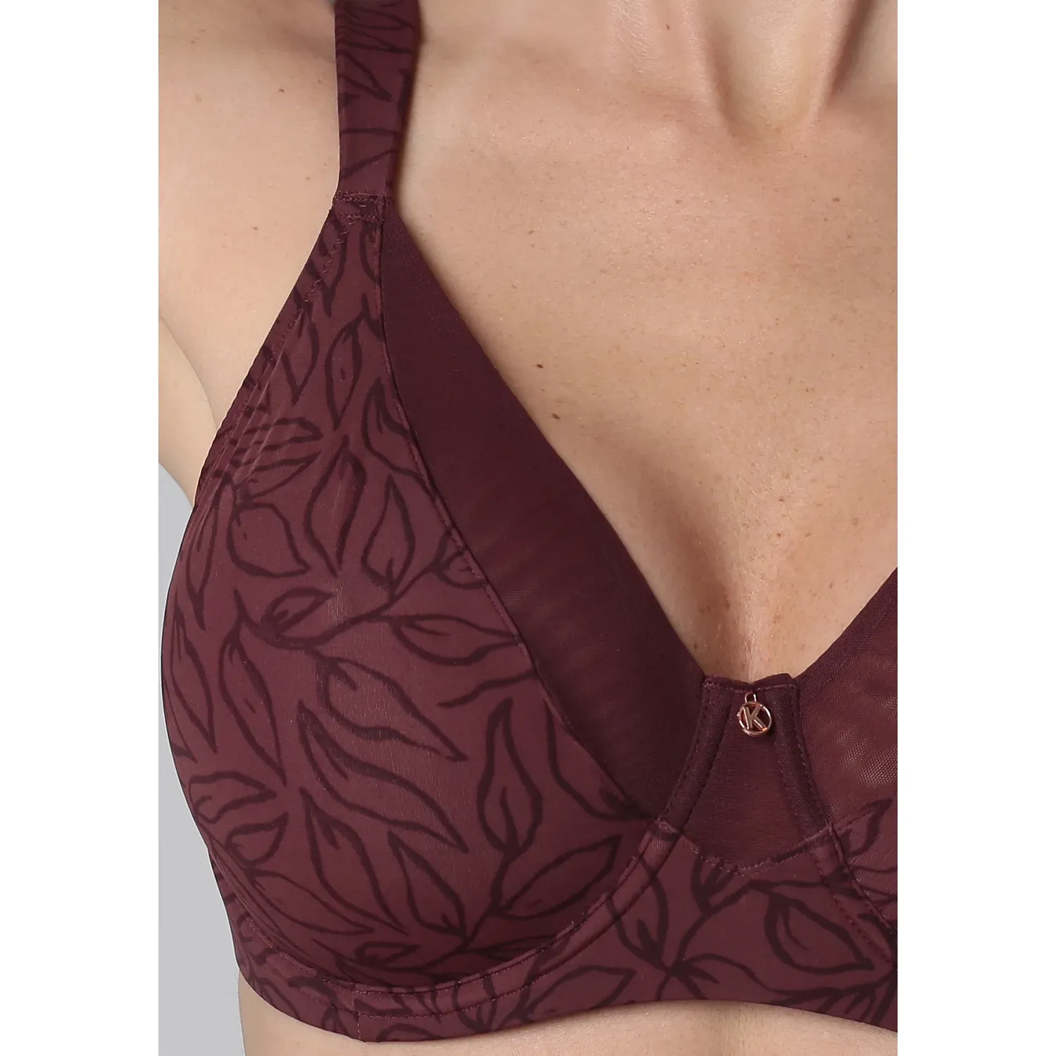 Sosten Kayser Mujer Sin Soft Microfibra color burdeo | Platanitos