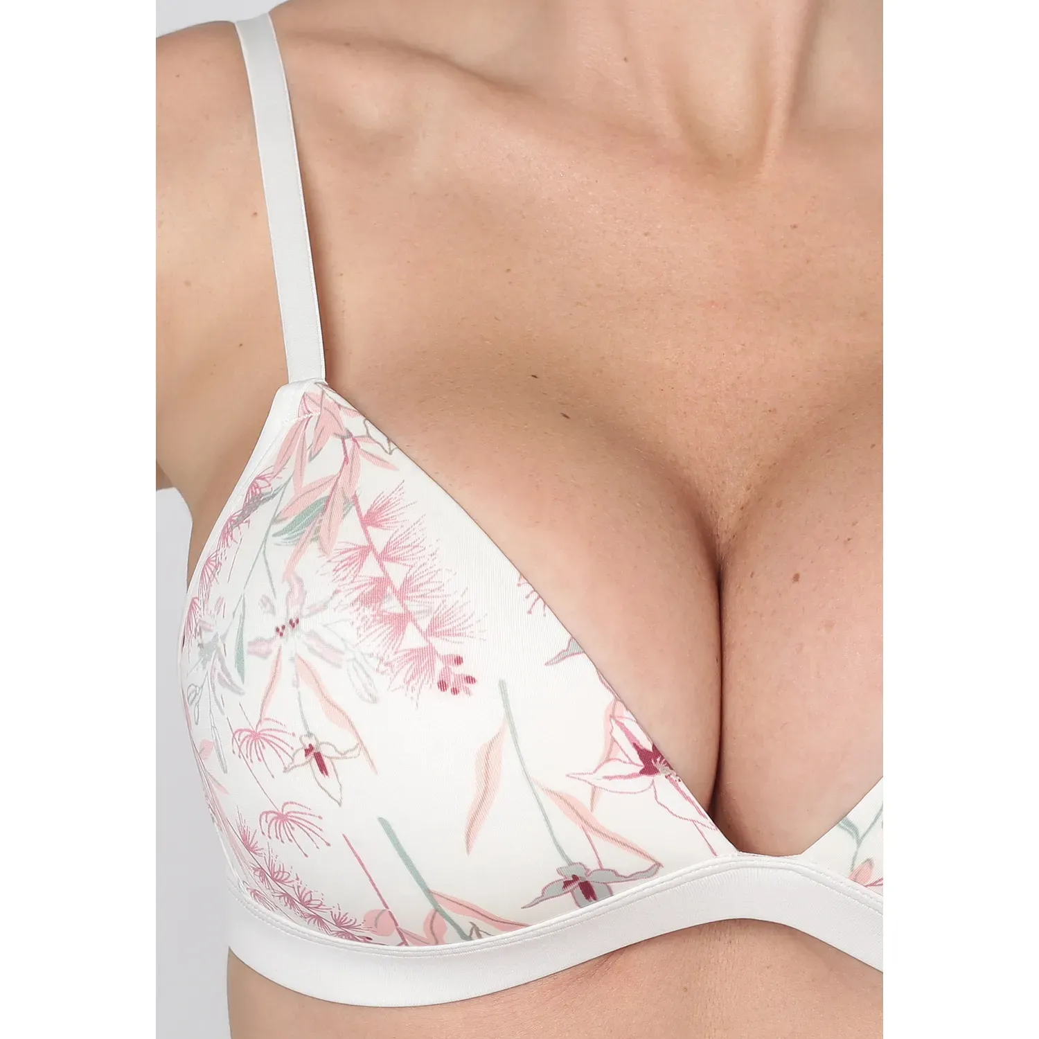 Sosten Kayser Mujer Soft Microfibra color marfil | Platanitos