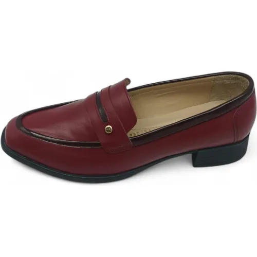 KAMINATA Morado de Mujer modelo Zapato Casual Mujer Km-203 vinos mujer 2026020217040471272 Badana PU